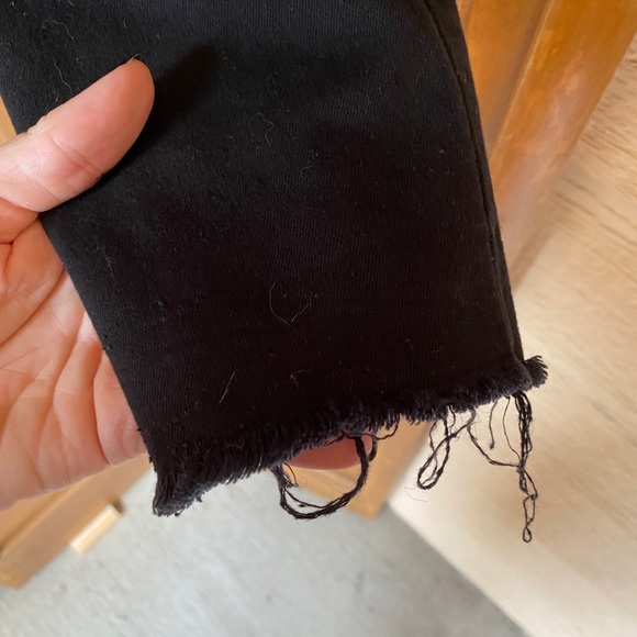 Distressed jeans - Picture 7 of 8